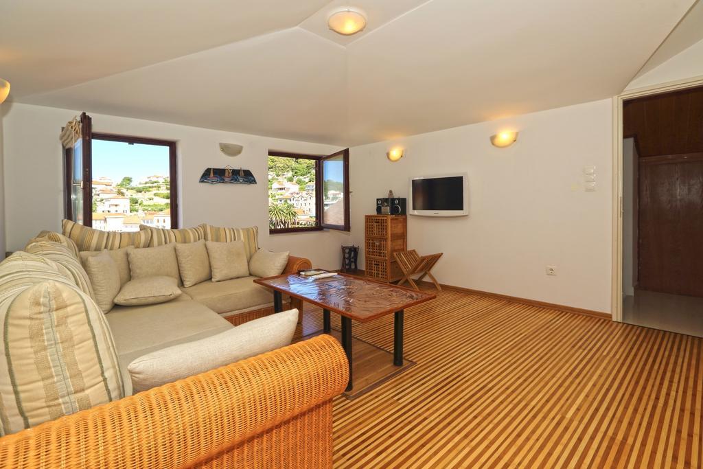 Apartment Plaza Hvar Town Quarto foto